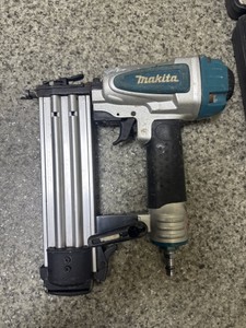 Б/в Нейлер Makita af505n 01-201150896