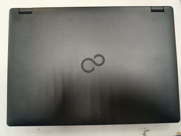 Б/в Ноутбук Fujitsu 14/core i3 8130u ddr4/8gb ddr4/hdd *відсутній/ssd 240 gb/*інтегрована 01-201160689