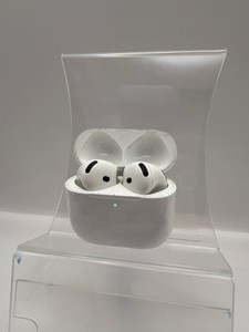 Б/в Навушники Apple airpods 4 with active noise cancellation 01-201072372
