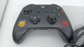 01-200619839: Microsoft xbox one s 1tb