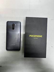 Б/в Мобільний телефон Xiaomi pocophone f1 6/128gb 01-200789629