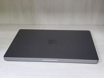 Б/в Ноутбук Apple macbook pro 14 / a2918 / apple m3/ ram 8gb/ ssd 512gb/ 10 core gpu 01-200808996