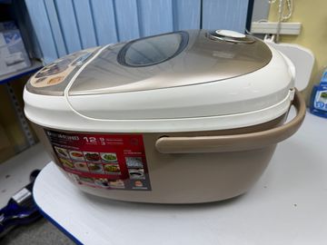 Б/у Мультиварка Redmond rmc-m60 01-200815413