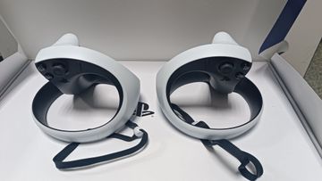 Б/в Окуляри віртуальної реальності Sony playstation vr2 + 2 контролери cfi-zcvl1 01-200820265