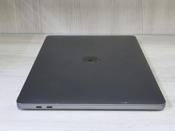 Б/у Ноутбук Apple a2338 macbook pro 13,3" m1 8-gpu/ ram8gb/ ssd256gb/ retina, truetone, touch bar 01-200833210