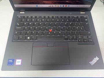 Б/у Ноутбук Lenovo 13/core ultra 5 125u ddr5/16gb ddr5/ssd 220 gb/*інтегрована 01-200836389