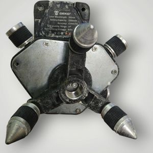 Б/у Лазерный нивелир Deko dkll12pb2 + набір 01-200796080