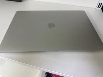 Б/у Ноутбук Apple a2141/ macbook pro 16/ core i9 2,3ghz/ram16gb/ssd1tb/amd radeon pro 5500m 01-200889106