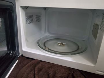 Б/в Мікрохвильова піч Gorenje mo17e1w 01-200889977