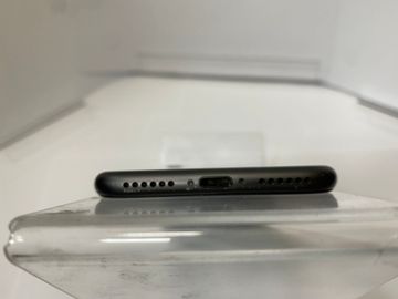 Б/в Мобільний телефон Apple iphone 8 64gb 01-200892778