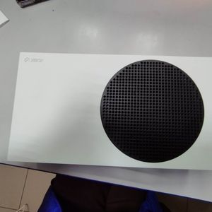 Б/у Игровая приставка Microsoft xbox series s 512gb 01-200903244