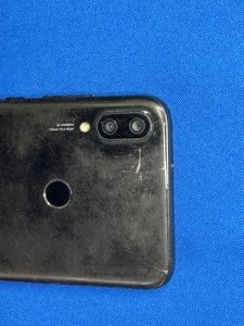 Б/в Мобільний телефон Xiaomi mi play 6/128gb 01-200902838