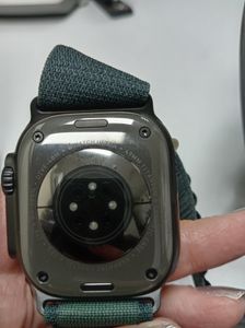 Б/в Смарт-годинник Apple watch ultra 2 gps + cellular 49mm titanium case with indigo loop - small 01-200908849