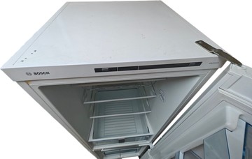 Б/в Холодильник з морозильною камерою Bosch kgn39vw316 01-200537785