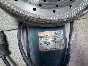 Б/у Угловая шлифмашина Makita 9069s 01-200933847