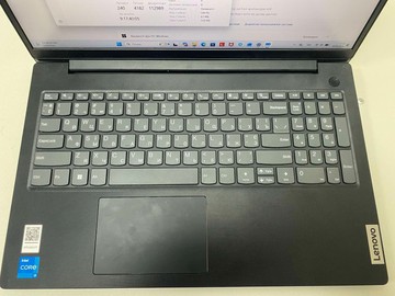 Б/в Ноутбук Lenovo 15/core i3-1315u ddr5/8gb ddr5/hdd *відсутній/ssd 250 gb/*інтегрована 01-200940884