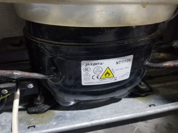 Б/в Холодильник з морозильною камерою Bosch kgn39vw316 01-200537785