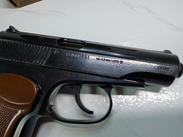 Б/в Пневматичний пістолет Umarex makarov 01-200950256