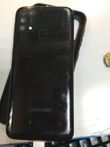 Б/в Мобільний телефон Samsung galaxy m31 sm-m315f 6/128gb 01-200973134