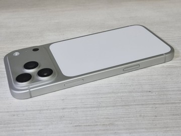 Б/в Мобільний телефон Apple iphone 17 pro max 256gb 01-200956573