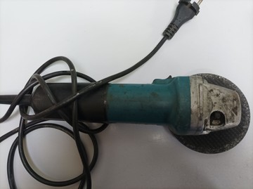 Б/в Кутова шліфмашина Makita 9558nb 01-201001570