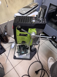 Б/у Сверлильный станок Bench Drill bg-518801 01-201008755