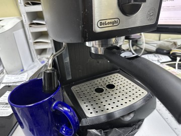 Б/у Кофеварка Delonghi ec 156.b 01-201005137