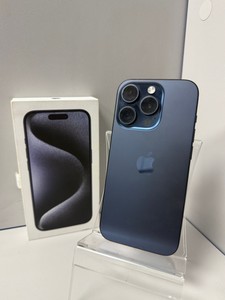 Б/в Мобільний телефон Apple iphone 15 pro 128gb 01-201024119