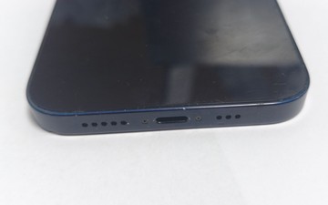 Б/в Мобільний телефон Apple iphone 12 64gb 01-201052817
