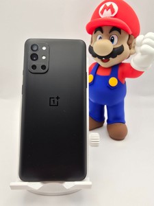 Б/у Мобільний телефон Oneplus 9r 12/256gb 01-200996914