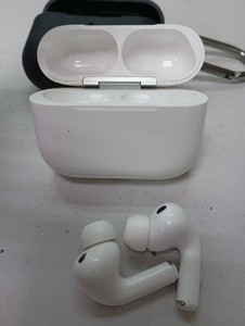 Б/в Навушники Apple airpods pro 3 01-201103129