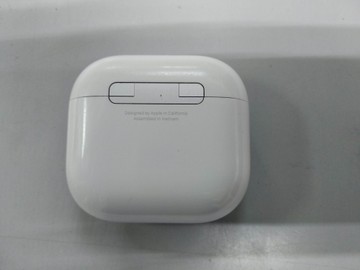 Б/в Навушники Apple airpods 4 with active noise cancellation 01-201103693