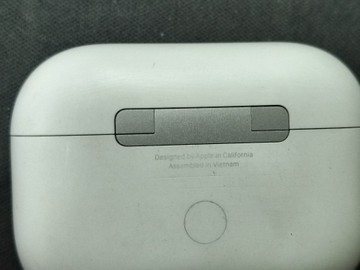 Б/в Навушники Apple airpods pro 2nd generation with magsafe charging case usb-c 01-201155660