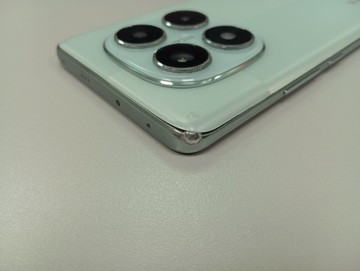 Б/в Мобільний телефон Xiaomi redmi note 14 pro 5g 8/256gb 01-201164609