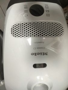 01-200739526: Miele classic c1 powerline sbaf3