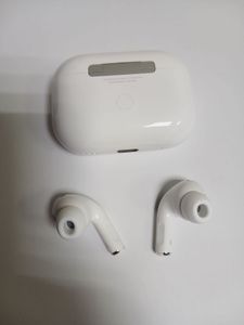 01-200759364: Apple airpods pro 2nd generation with magsafe charging case usb-c