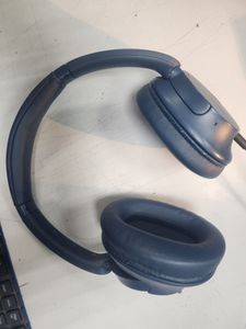 01-200770399: Sony wh-ch720