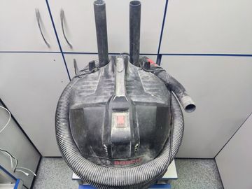 01-200783716: Bosch universal vac 15