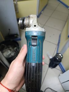 01-200787536: Makita ga5030