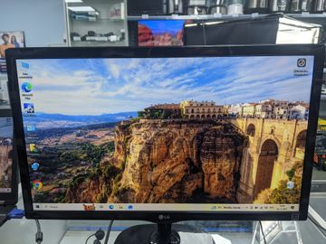 01-200788735: Lg 22mp57a