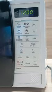 Б/в Мікрохвильова піч Samsung ge83krs-1 01-200804353