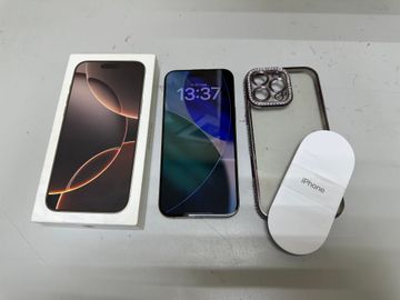 Б/в Мобільний телефон Apple iphone 16 pro max 256gb 01-200820725