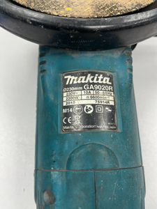 Б/у Угловая шлифмашина Makita ga9020r 01-200821034
