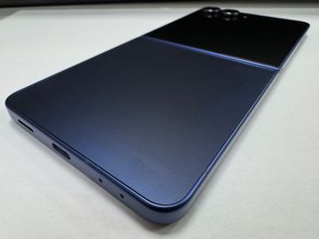 Б/в Мобільний телефон Samsung galaxy flip7 12/512gb 01-200828063