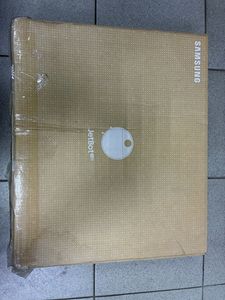 Б/у Робот-пылесос Samsung jet bot vr30t80313w 01-200619812