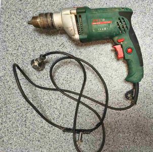 Б/у Дрель ударная Dwt sbm-810 t 01-200833070