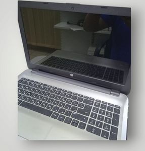 Hp 15/pentium n3710 ddr3/4gb ddr3/hdd 500 gb/ssd *відсутній/radeon r5 m330