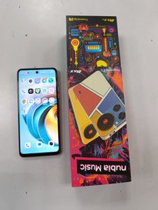 Б/у Мобильный телефон Zte nubia music 4/128gb pop art 01-200848888