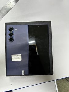 Б/в Мобільний телефон Samsung galaxy fold6 12/256gb 01-200851648