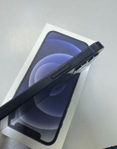 Б/у Мобільний телефон Apple iphone 12 64gb 01-200884953